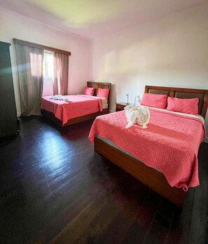 3 soverom, wi-fi (inkludert) og sengetøy