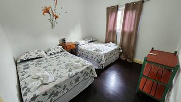 3 bedrooms, WiFi, bed sheets