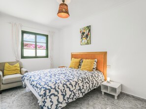 3 Schlafzimmer, Bügeleisen/Bügelbrett, WLAN, Bettwäsche