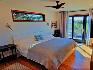 3 camere, una scrivania, ferro/asse da stiro, Wi-Fi gratuito