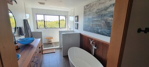Shower, hair dryer, towels, soap -  NEW 3BR/3Bath Ocean Views 2-min walk to Bluff Trail Close to Town (Sea Ranch)