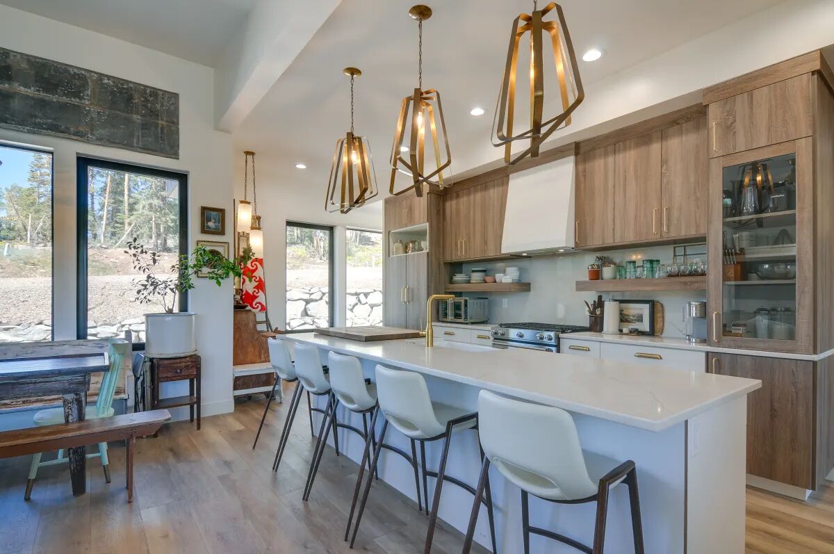 Cabin, 3 Bedrooms | Private kitchen | Coffee/tea maker