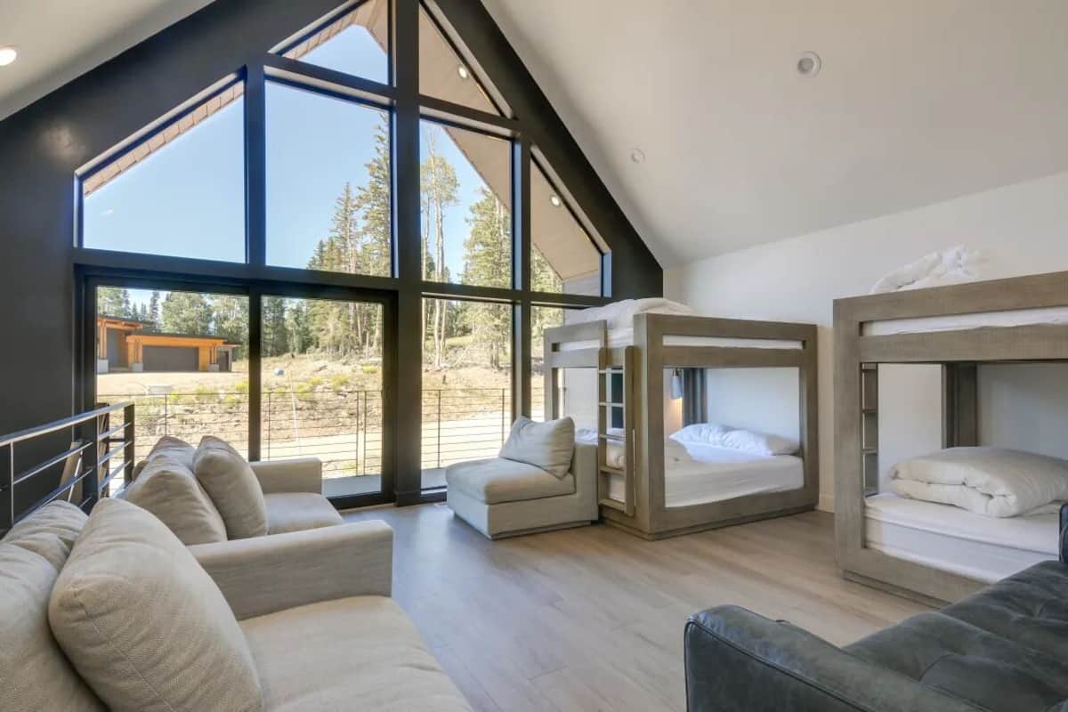 Cabin, 3 Bedrooms | 3 bedrooms, free WiFi, bed sheets