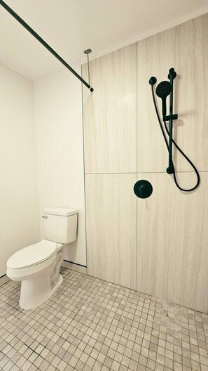 ヘアドライヤー、タオル