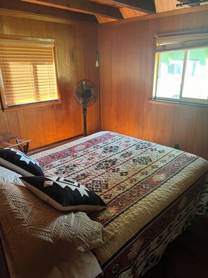 Internet, bed sheets - Lost Pines Lodge - Little A - Cabin 2 - Pet Friendly (Harrietta)