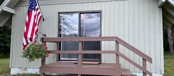 Lost Pines Lodge - Little A - Cabin 2 - Pet Friendly