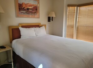 1 bedroom, in-room safe, iron/ironing board, travel cot