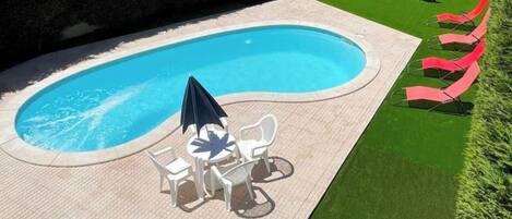 Piscina a l'aire lliure