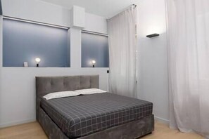 1 bedroom, iron/ironing board, Internet, bed sheets