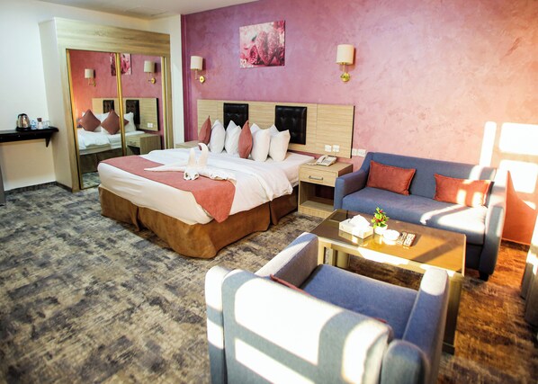 Caja de seguridad en la habitación y sistema de insonorización