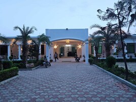 Fachada de la propiedad