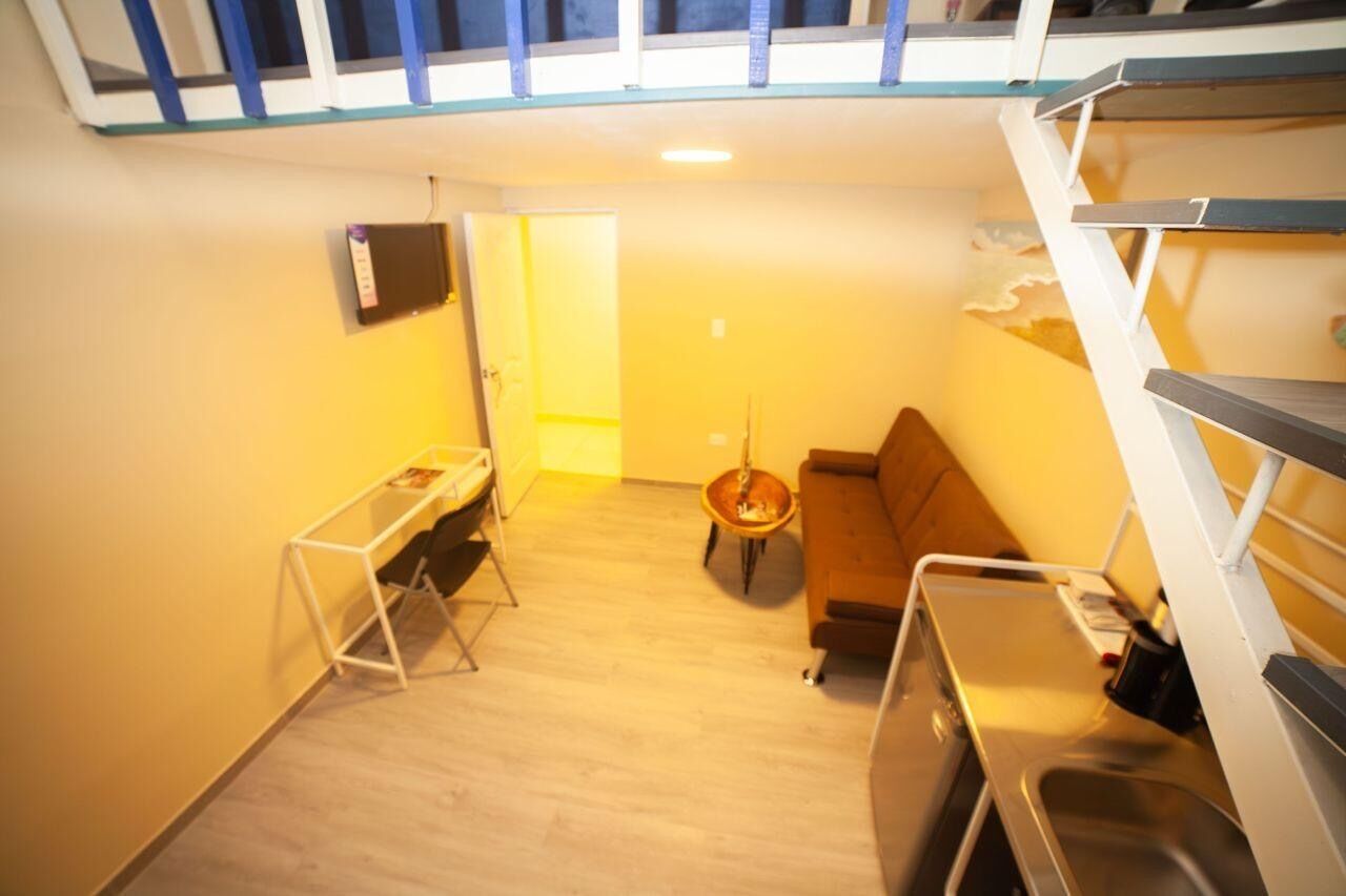 Deluxe Room | Living area | TV