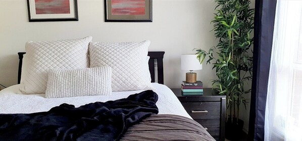 2 bedrooms, iron/ironing board, WiFi, bed sheets