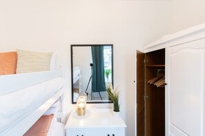 2 bedrooms, iron/ironing board, WiFi (free), bed sheets