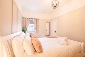 2 Schlafzimmer, Bügeleisen/Bügelbrett, Reisekinderbett, kostenloses WLAN