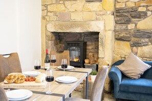 Dining - Northern Hideaways, St Cuthberts (Seahouses)