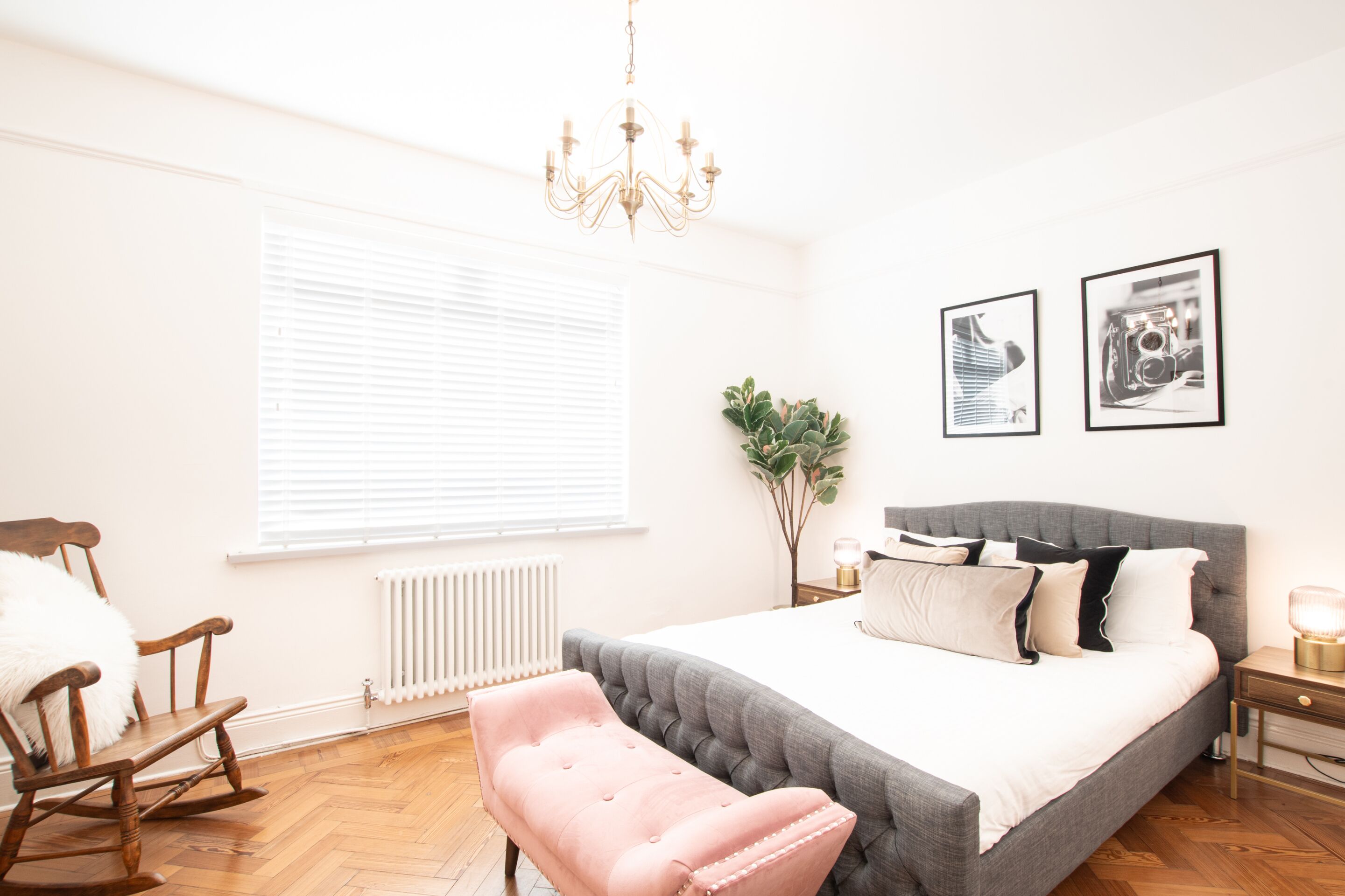3 bedrooms, in-room safe, iron/ironing board, travel cot