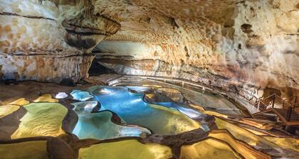 Belle maison Ă  St Julien de Peyrolas