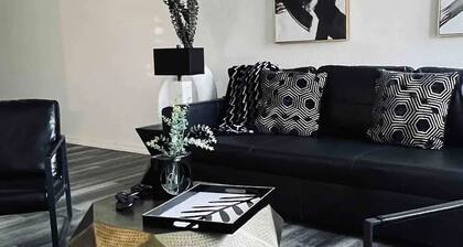 Luxe Biltmore Condo with Queen Bed & Sofa Bed