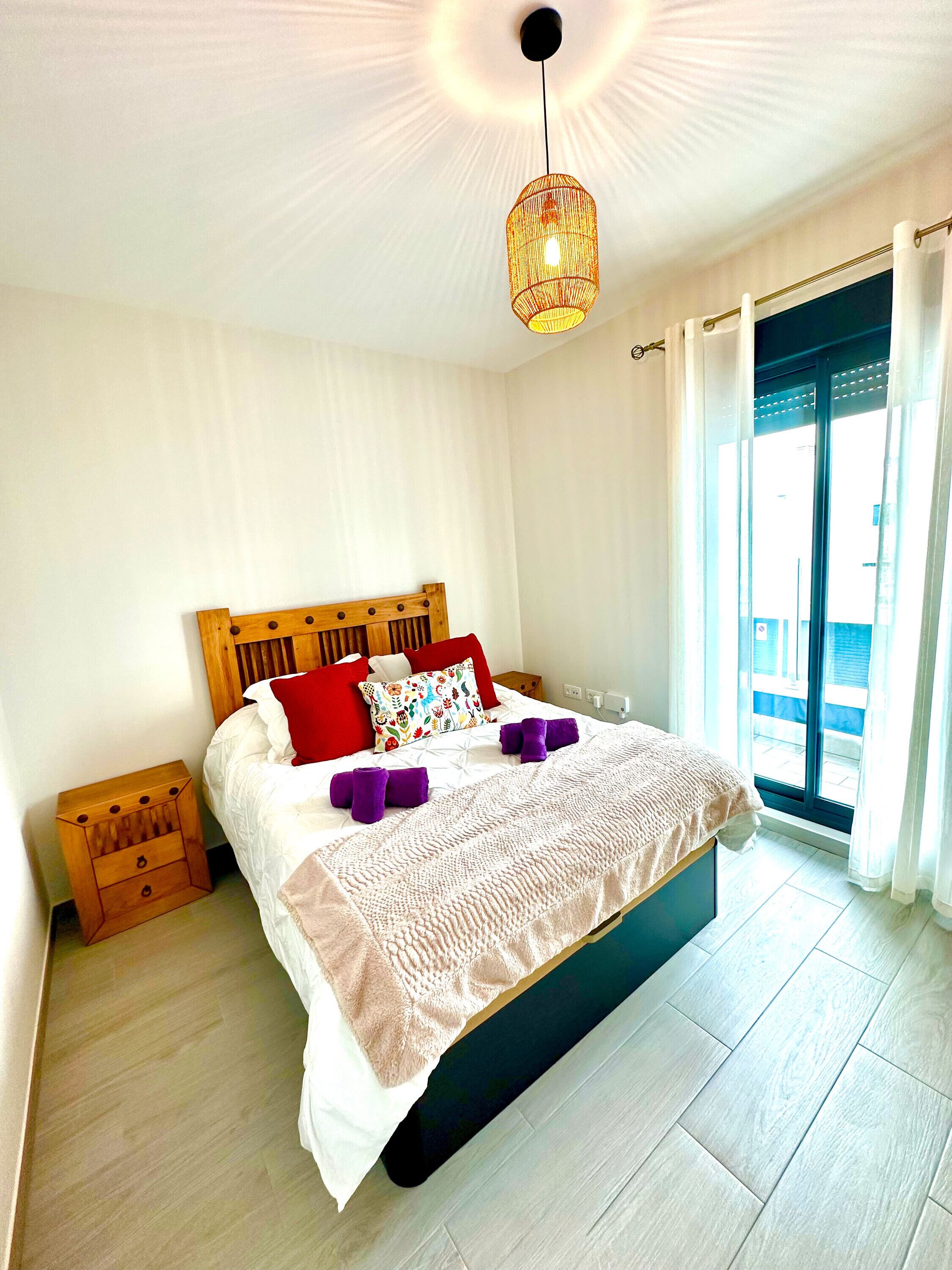 4 dormitorios, tabla de planchar con plancha, wifi gratis y ropa de cama