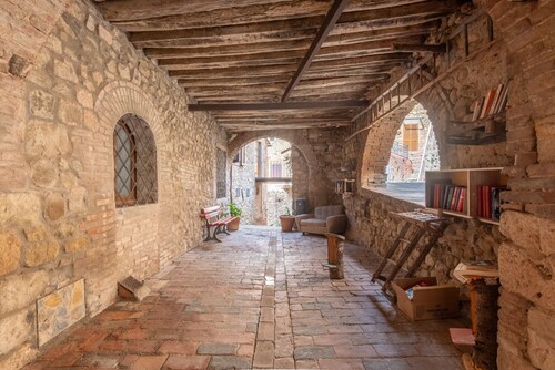Appartement 'Sotto Gli Archi' avec vue sur les montagnes
