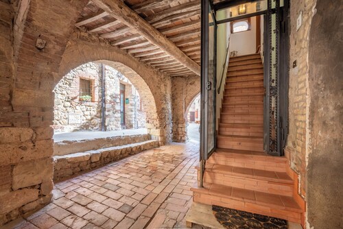 Appartement 'Sotto Gli Archi' avec vue sur les montagnes