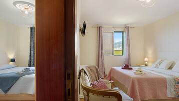 2 soverom, strykejern/-brett, wi-fi (inkludert) og sengetøy