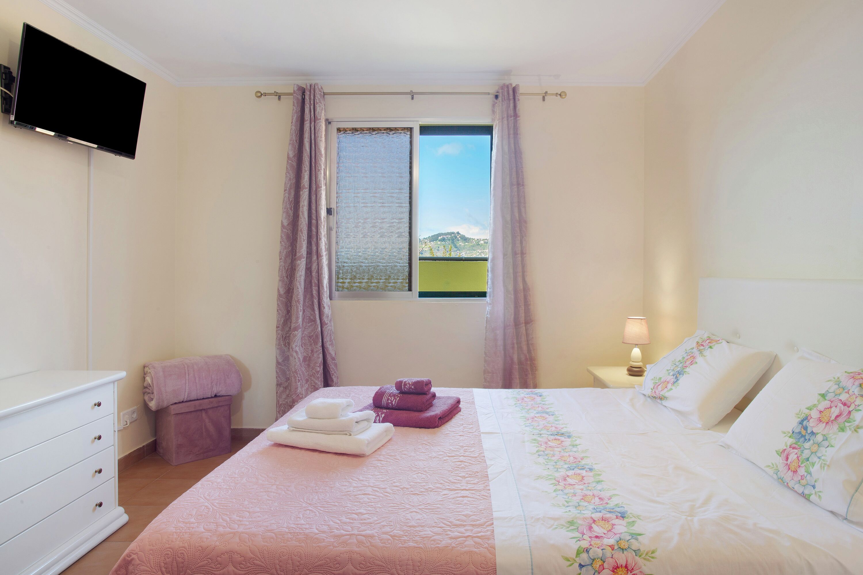 2 Schlafzimmer, Bügeleisen/Bügelbrett, kostenloses WLAN, Bettwäsche