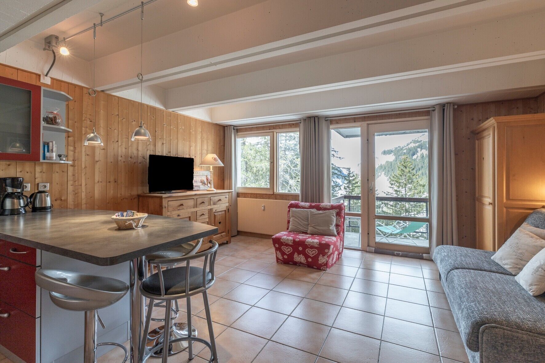 Télévision, table de tennis de table