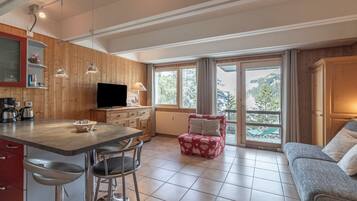 Télévision, table de tennis de table