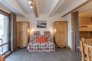1 bedroom, iron/ironing board, free WiFi, bed sheets - Flaine Studio J2 Apartment with Mountain View and Wi-Fi (Arâches-la-Frasse)