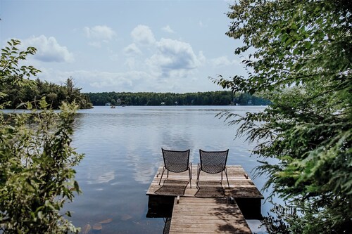 Cozy chalet by a beautiful lake in Estrie!