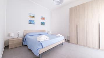 1 Schlafzimmer, BĂŒgeleisen/BĂŒgelbrett, kostenloses WLAN, BettwĂ€sche