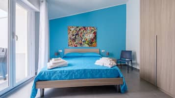 2 chambres, fer et planche Ă repasser, Wi-Fi gratuit, draps fournis