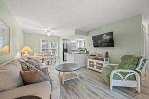 TV - Island Palms B1 (North Myrtle Beach)