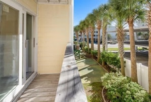 Terrace/patio - Island Palms B1 (North Myrtle Beach)