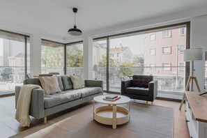 Télévision, chaîne hi-fi