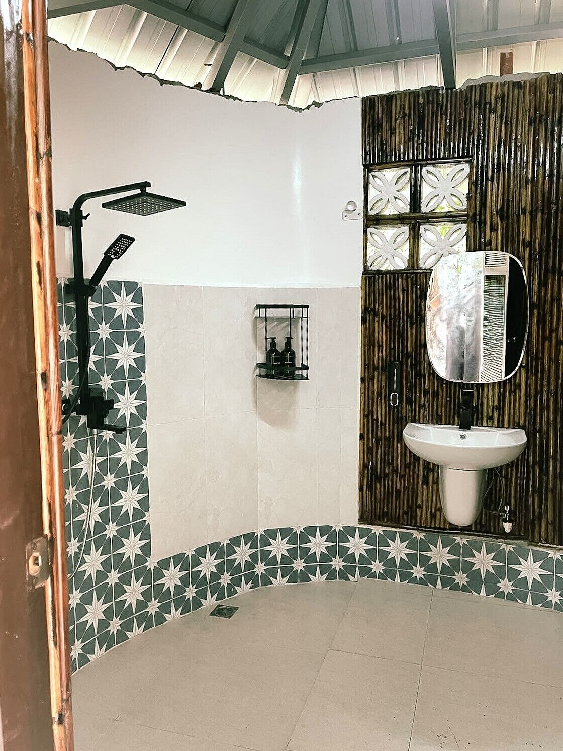 Kamar mandi bersama