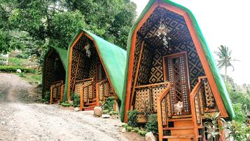 Tiki Bungalow | Bed sheets