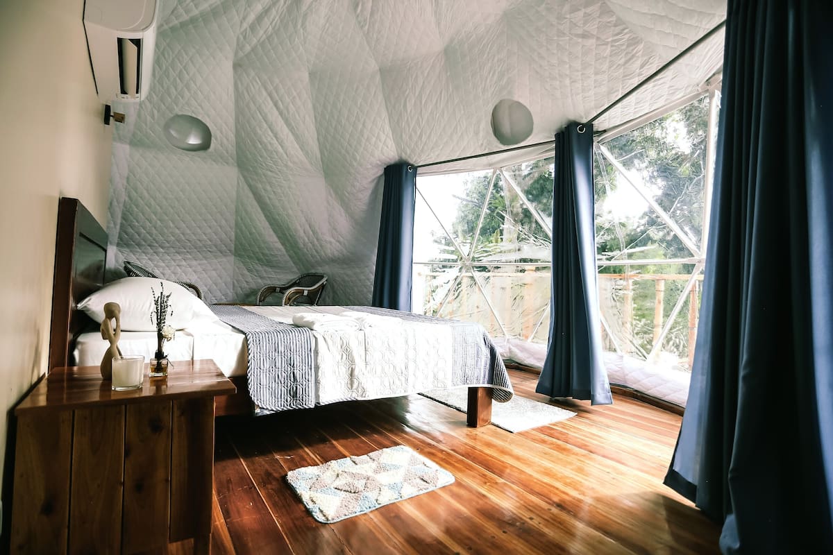 Glamping Dome | 2 bedrooms, bed sheets