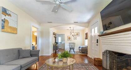 NEW! Charming 2-Bedroom House - 0.8 Mile Walk to Stadium and Midtown!
