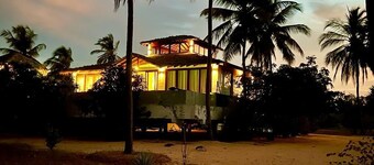 Beautiful 4-bedroom villa in welcoming Pasikudah with AC, WiFi. Enjoy your stay