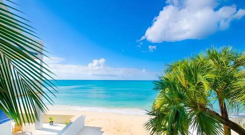 Oceanfront Bungalow Cable Beach House Bahamas - 2 Bedroom 