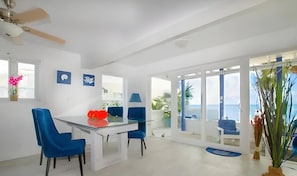 Dining - Oceanfront Bungalow Cable Beach House Bahamas - 2 Bedroom (Nassau)