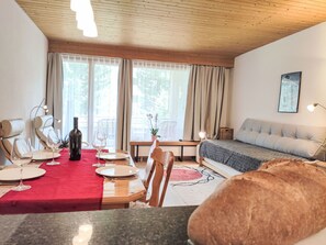 Dining - Verbena by Interhome (Davos)