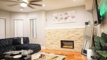 智能电视、壁炉