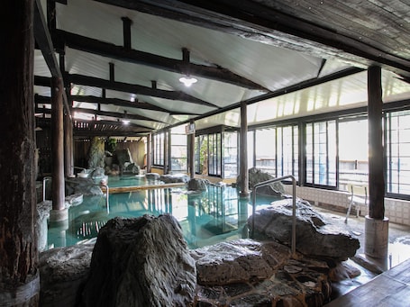 Baño termal público