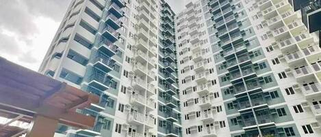 Mặt tiền nơi lưu trú