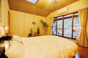 3 chambres, bureau, Wi-Fi gratuit, draps fournis