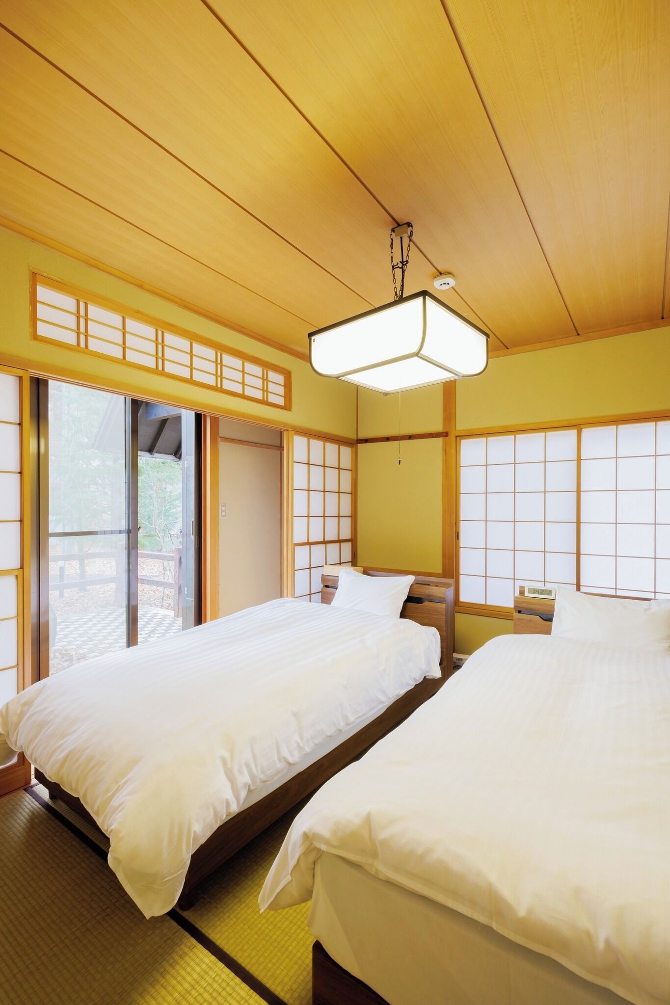 3 soverom, skrivebord, wi-fi (inkludert) og sengetøy